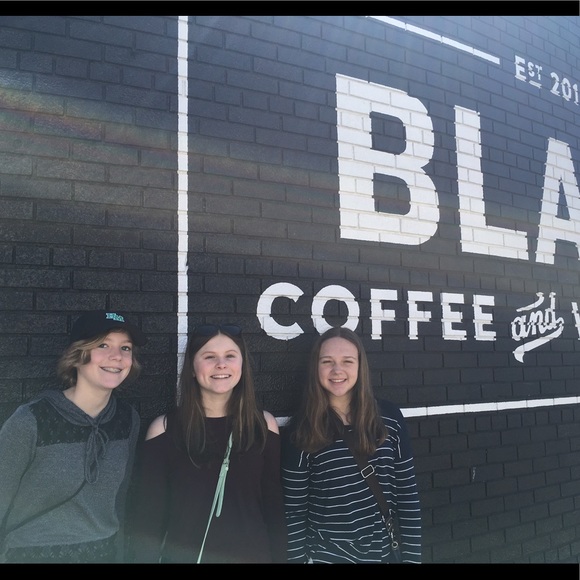 Profile Picture of Josie Darosa (@josiedarosa2) on Poshmark