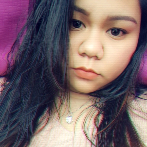 Profile Picture of Erika Estrada (@ehweekah) on Poshmark