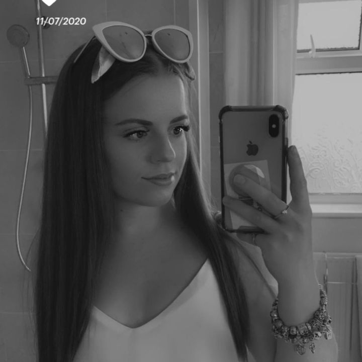 Profile Picture of Izzie (@isabelsteel1) on Tiktok