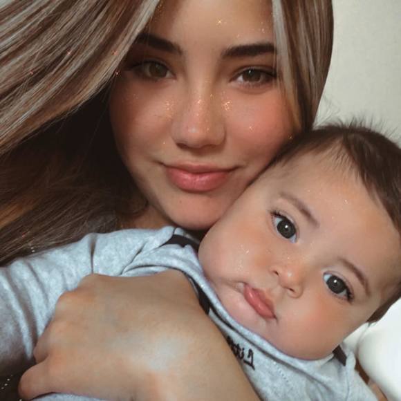 Profile Picture of Jessie Hechavarria (@alexis_rosado) on Poshmark