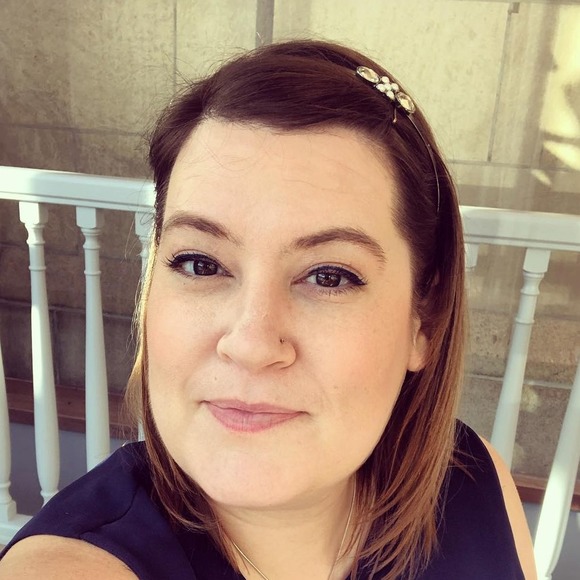 Profile Picture of Julia Crosier-sinclair (@jewel_jc18) on Poshmark