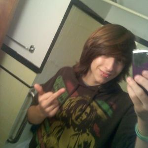 Profile Picture of Sam Iero (@suicidal_sam) on Myspace