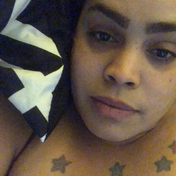 Naadia Berrios - Poshmark Profile Picture of Naadia Berrios (@naadiaberrios) on Poshmark