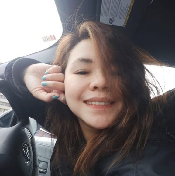 Profile Picture of Kim Balderama (@kimbalderama) on Poshmark