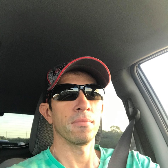 Profile Picture of Cleodomar Da silva (@cleodomard) on Poshmark