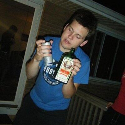 Profile Picture of Adam Bostick (@adam_poop) on Twitter