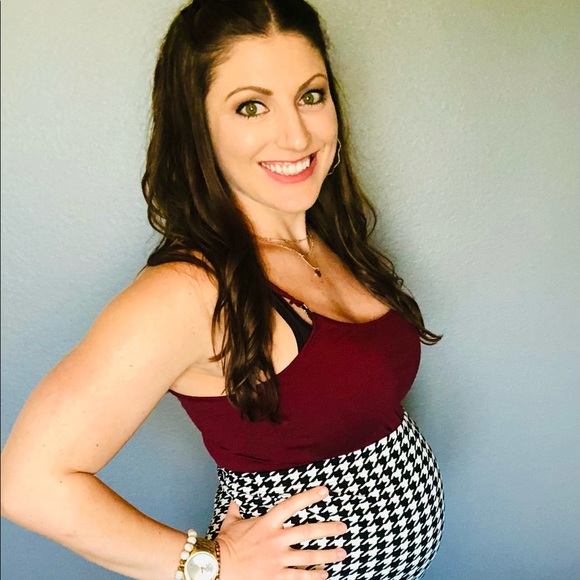 Profile Picture of Pamela Ryan (@pamelaryan89) on Poshmark