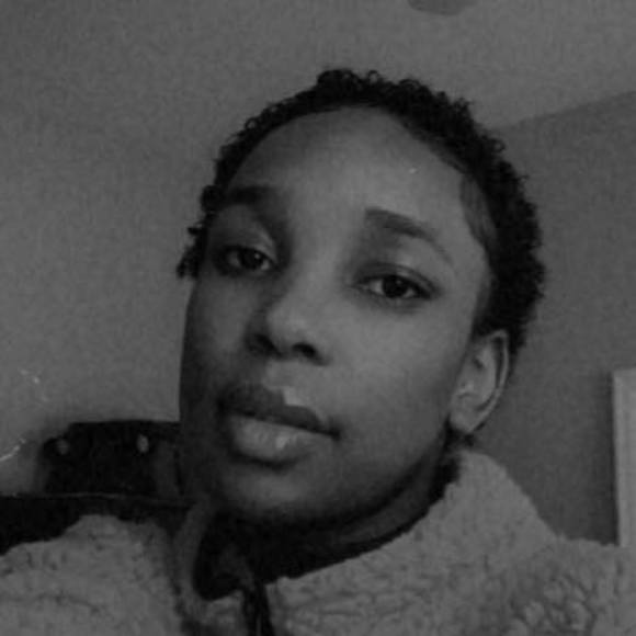 Profile Picture of Esther Macharia (@essie202) on Poshmark