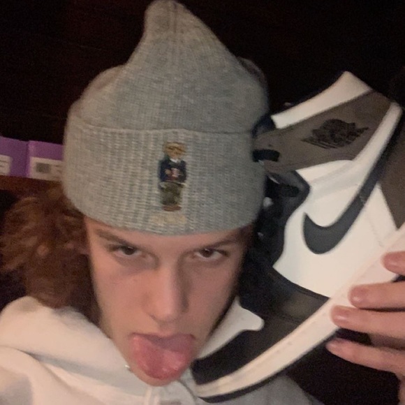 Profile Picture of Eric Cotner (@ericcotner) on Poshmark