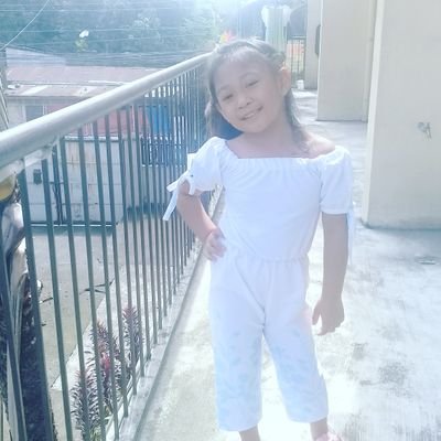 Profile Picture of Sheena Lara (@SheenaLara12) on Twitter