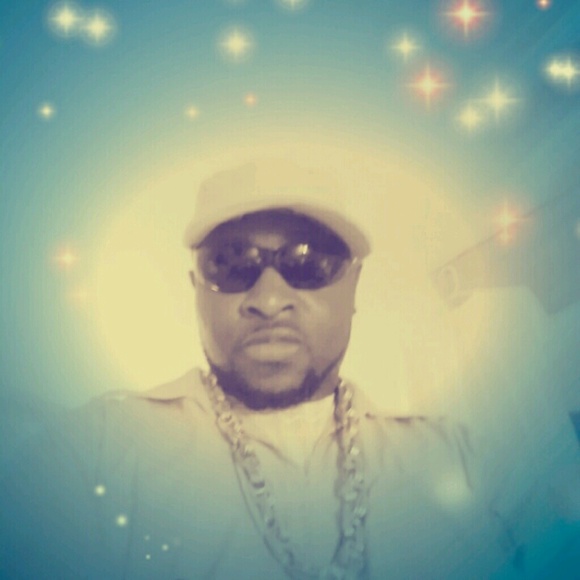 Profile Picture of Daniel Polzin (@peewee777) on Poshmark