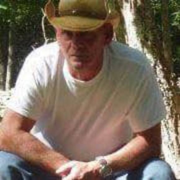 Profile Picture of Kirk Levenseller (@kirkl18) on Poshmark