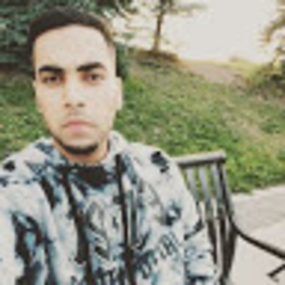 Profile Picture of Inam Ul haq (@inamu) on Poshmark