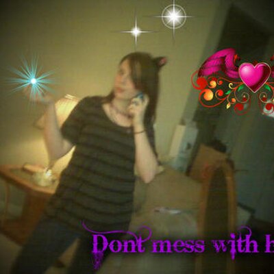 Profile Picture of Cassandra Post (@CrazyChick16425) on Twitter