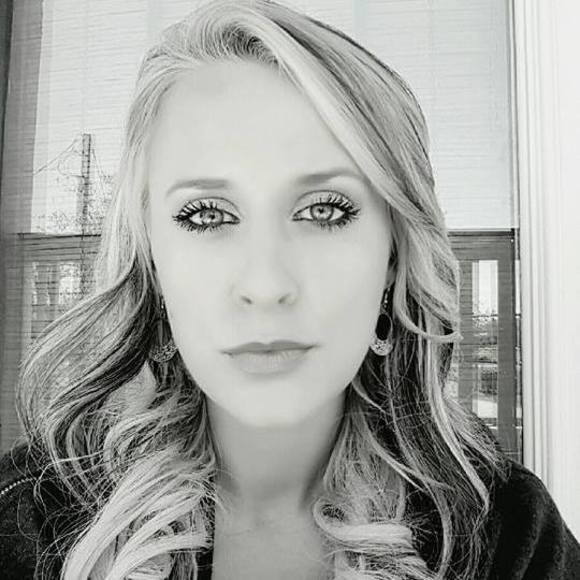 Profile Picture of Sabrina Pendleton (@spendleton818) on Poshmark