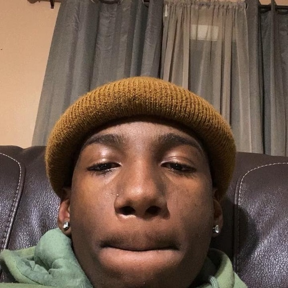 Profile Picture of Key Gettoit (@keygettoit) on Poshmark