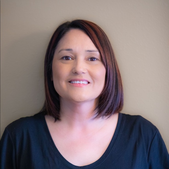 Profile Picture of Suzanne Grant gooden (@suzigpt) on Poshmark