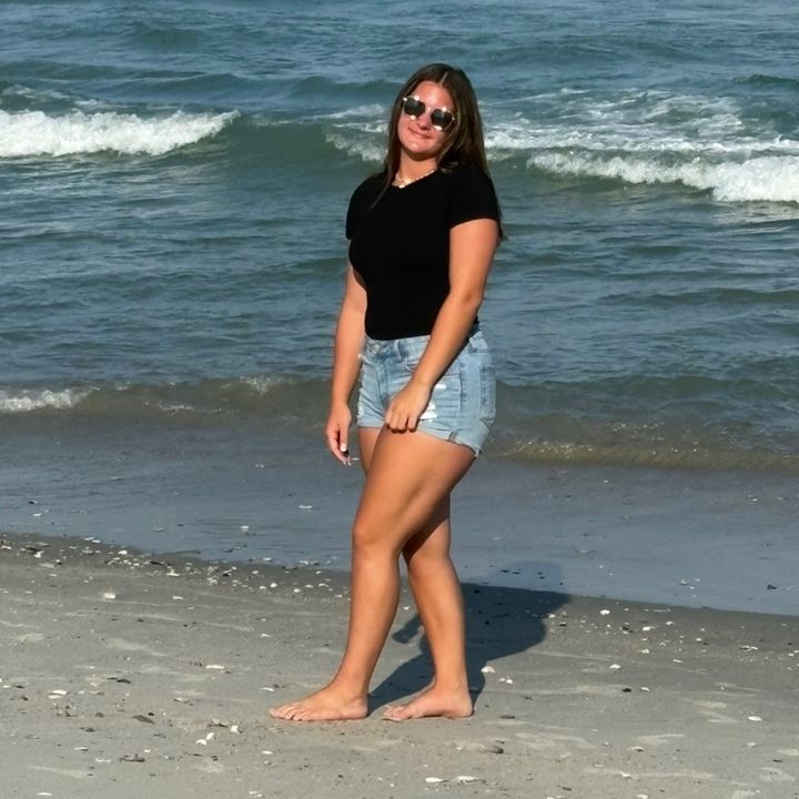 Profile Picture of Grace_holbrook (@graceholbrook112) on Tiktok