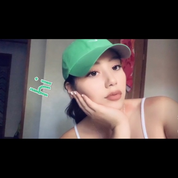 Profile Picture of Paloma Ramirez (@palomaramirez19) on Poshmark