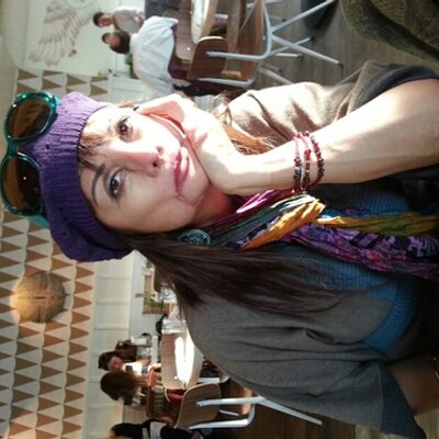 Profile Picture of Lily J Chatterjee (@lilylitefoto) on Twitter