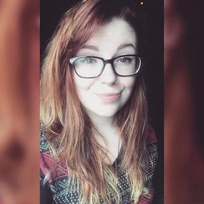 Profile Picture of Cassandra Pellegrino (@caslyndesigns) on Twitter