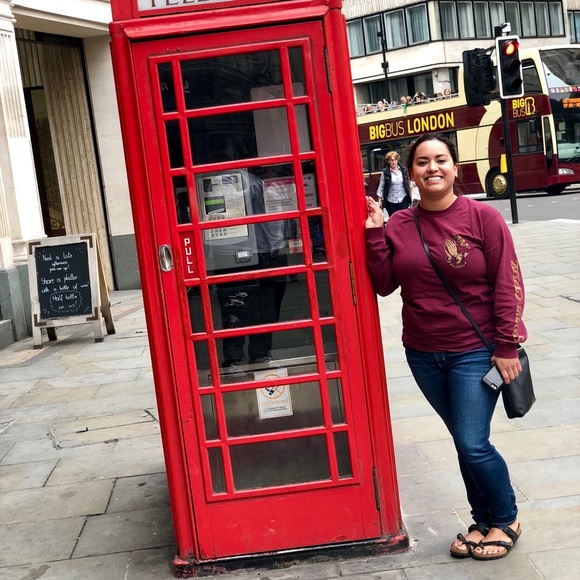 Profile Picture of Miranda Basaldu (@basaldumiranda) on Poshmark