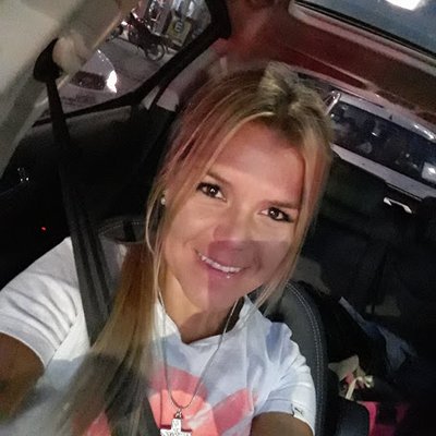 Profile Picture of Vanesa Mariel Velez (@Velezvan) on Twitter