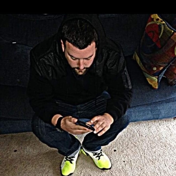 Profile Picture of Brandon Grimes (@urboy05) on Poshmark