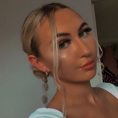 Profile Picture of Megan Elliott (@megan_elliottx) on Twitter