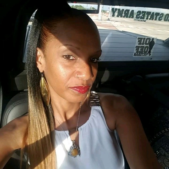 Profile Picture of Adama Eccleston (@bkstuff) on Poshmark