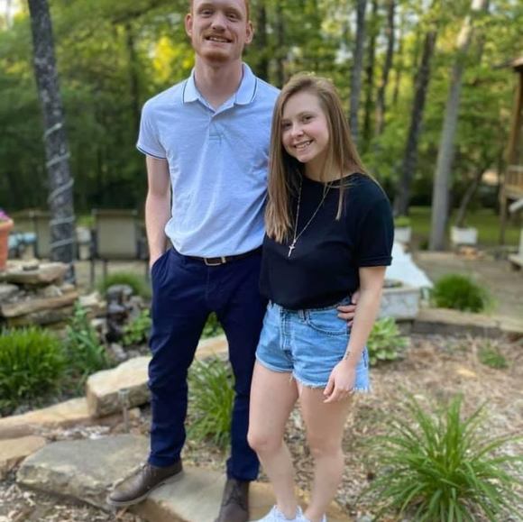 Mikaela Brown - Poshmark Profile Picture of Mikaela Brown (@graffiti_47) on Poshmark