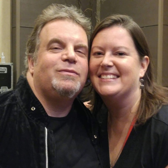 Profile Picture of Mindy Lazinsky (@mindiesel12) on Poshmark