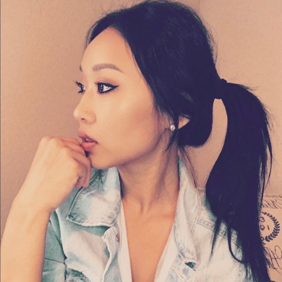 Profile Picture of Rita Kim (@rita_kim) on Poshmark