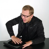 Profile Picture of Jonathan Álvaro (@xxivanjohnxx) on Twitter