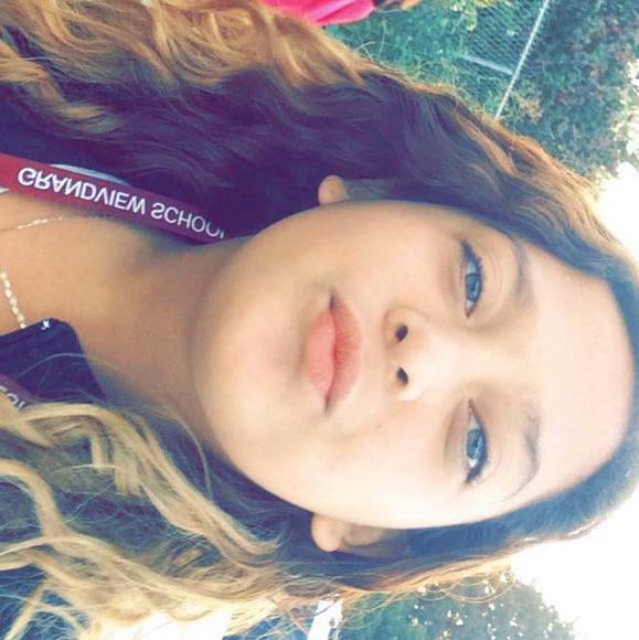 Profile Picture of Edith Lara (@edith_lara427) on Poshmark
