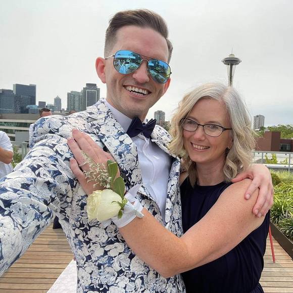 Profile Picture of Kat Danter (@kat_danter) on Poshmark