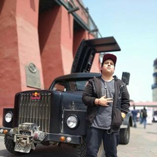 Profile Picture of Renzo EM (@renzo.em.2412) on Facebook