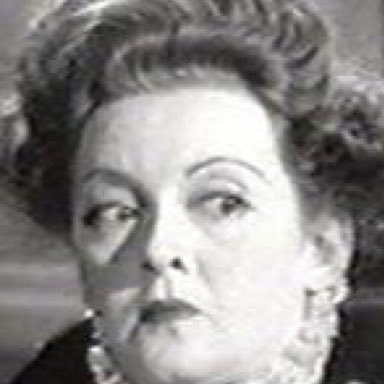 Profile Picture of Sofia (@T_voglio_bene) on Twitter