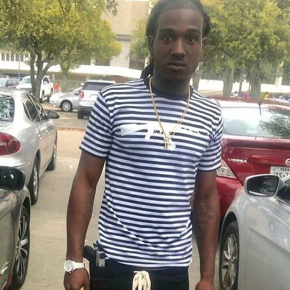 Profile Picture of David Richard (@bigdogg682) on Poshmark