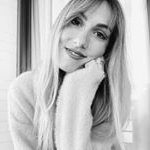 Profile Picture of P A U L A  L I N D E (@paulinnde) on Instagram