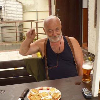 Petr Kužel - Facebook Profile Picture of Petr Kužel (@petr.kuzel.737) on Facebook