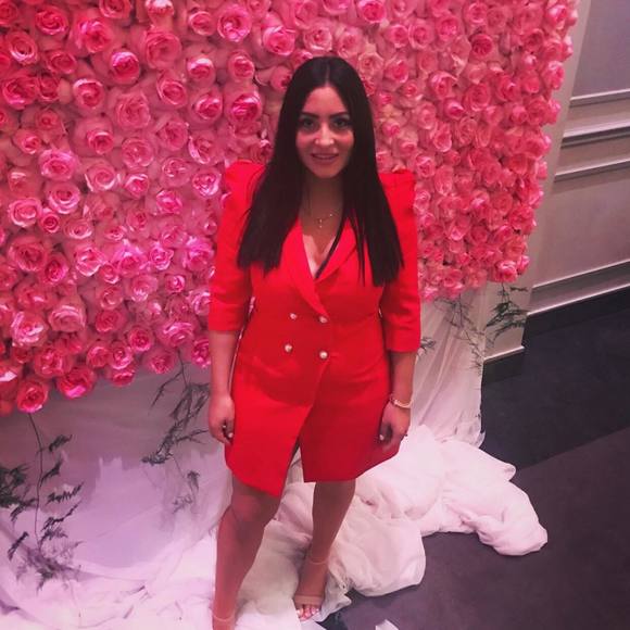 Profile Picture of Diana Popescu (@diana_popescu) on Poshmark
