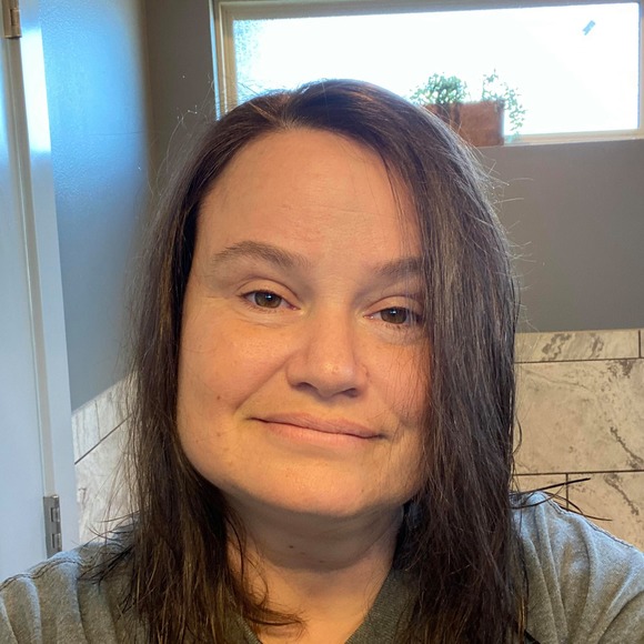 Profile Picture of Stephanie Gunter-taylor (@arkgal) on Poshmark