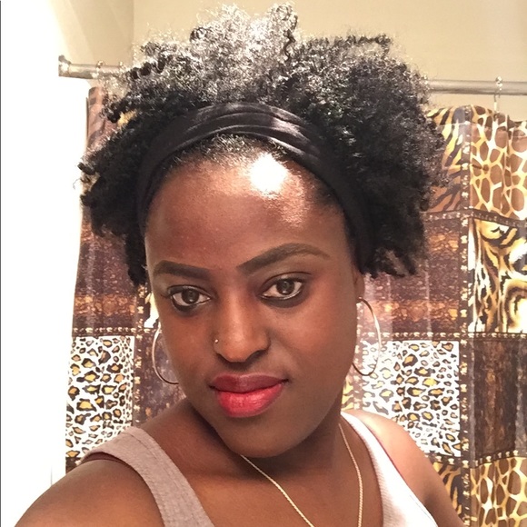 Profile Picture of Angela Duncan (@mzwildflower) on Poshmark