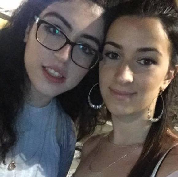 Profile Picture of Talar Turbendian (@talarrrxo) on Poshmark