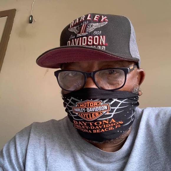 Profile Picture of Thomas Peterson (@teepete007) on Poshmark