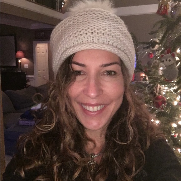 Profile Picture of Lisa Granger (@lgransg) on Poshmark