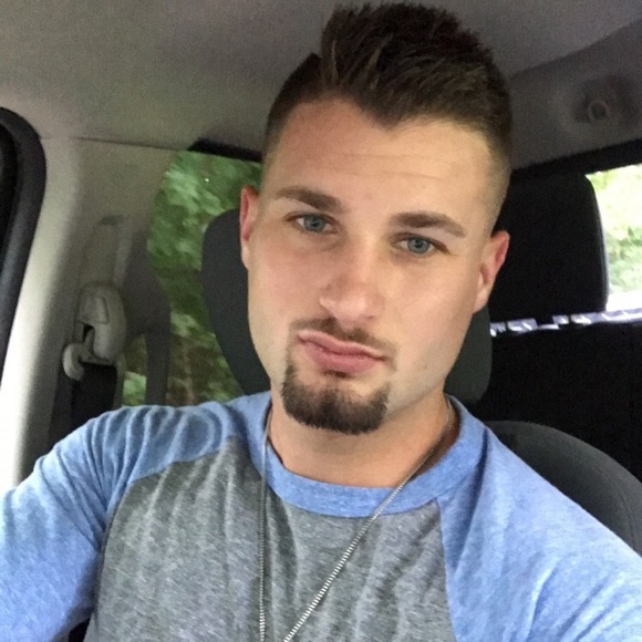 Profile Picture of Joshua Mock (@mock2) on Poshmark