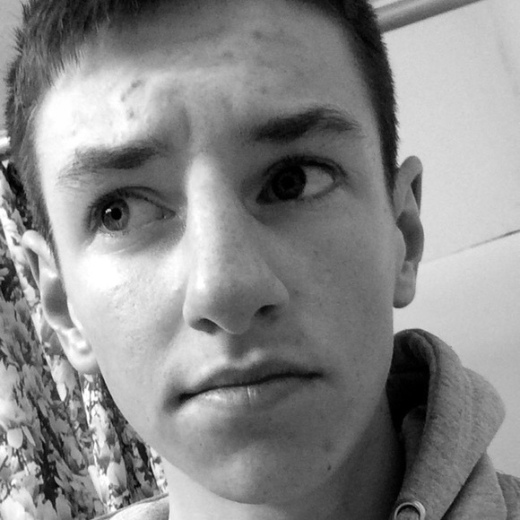 Profile Picture of Brandon Parady (@stewyslol) on Poshmark