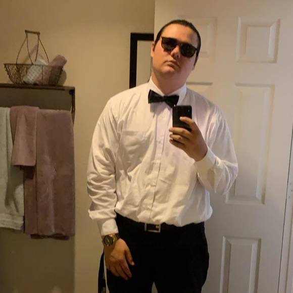 Profile Picture of Devin Clifford (@devinclifford45) on Poshmark